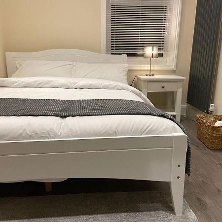 Beautiful Rooms Only Few Steps Away From Bruce Grove Tottenham Stadium Londres Extérieur photo