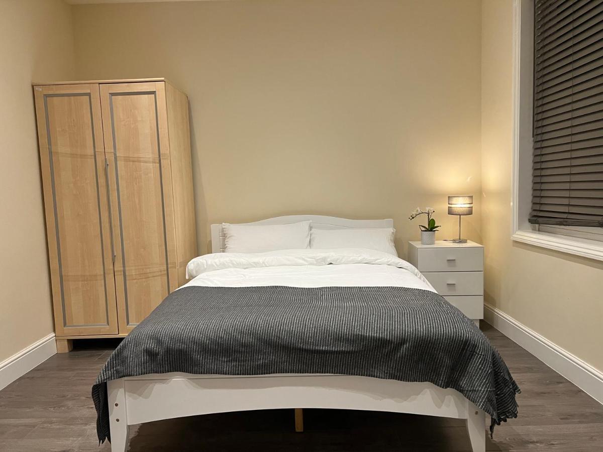 Beautiful Rooms Only Few Steps Away From Bruce Grove Tottenham Stadium Londres Extérieur photo