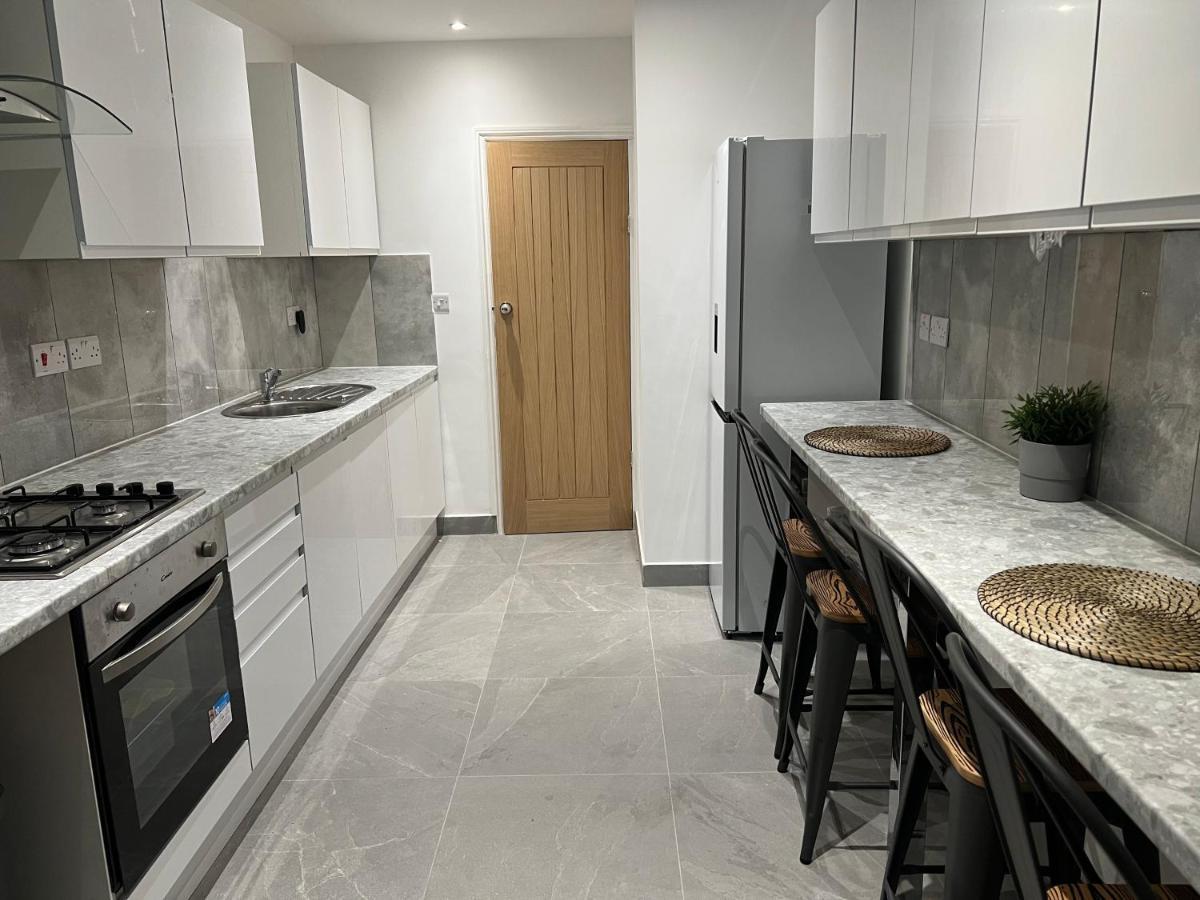 Beautiful Rooms Only Few Steps Away From Bruce Grove Tottenham Stadium Londres Extérieur photo