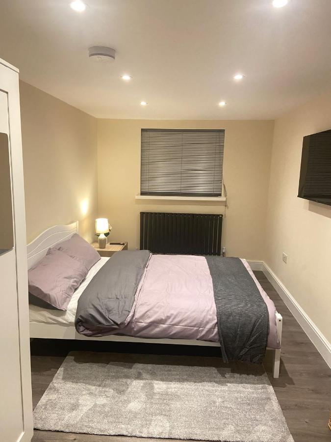 Beautiful Rooms Only Few Steps Away From Bruce Grove Tottenham Stadium Londres Extérieur photo